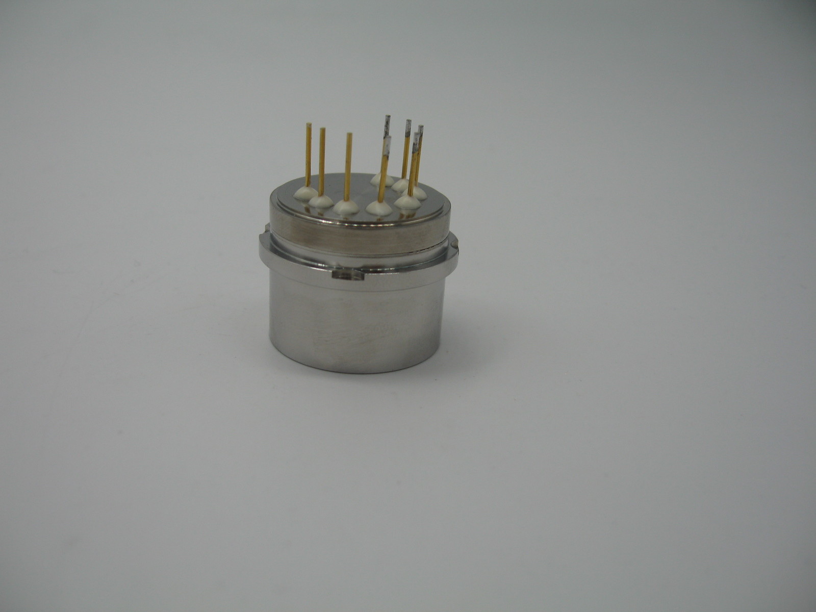 Sensor de acelerómetro para medir las vibraciones de la máquina con un valor de desviación K0/K1&lt; 5 mg