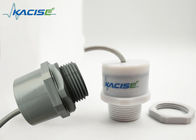Voltaje de funcionamiento ultrasónico material inalámbrico de la salida de Digitaces del sensor del nivel del agua del PVC de GPRS 24VDC