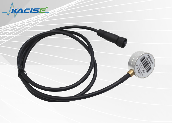 Sensor de nivel de tanque de combustible ultrasónico de alta resolución KUM2500A para medida líquida 9 ~ 36V