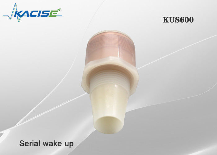 Sensor ultrasónico de nivel de agua resistente al agua KUS600 IP68 con rango de 0,6 m-5 m y carcasa de PVDF