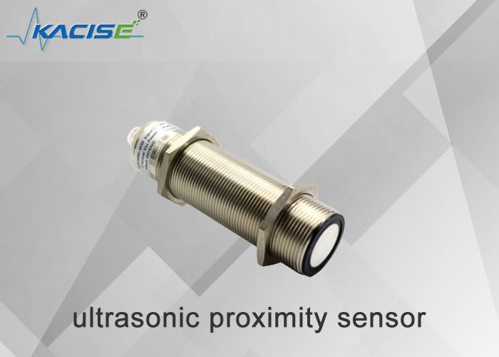 Sensor de distancia ultrasónica tipo M30 con protección IP65 y alta precisión ≤ 1% para la medición precisa del nivel