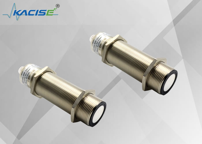 El más vendido KUS3000 M30-Type1 sensor de nivel ultrasónico inteligente de 2 metros para la industria con una precisión ≤1 %