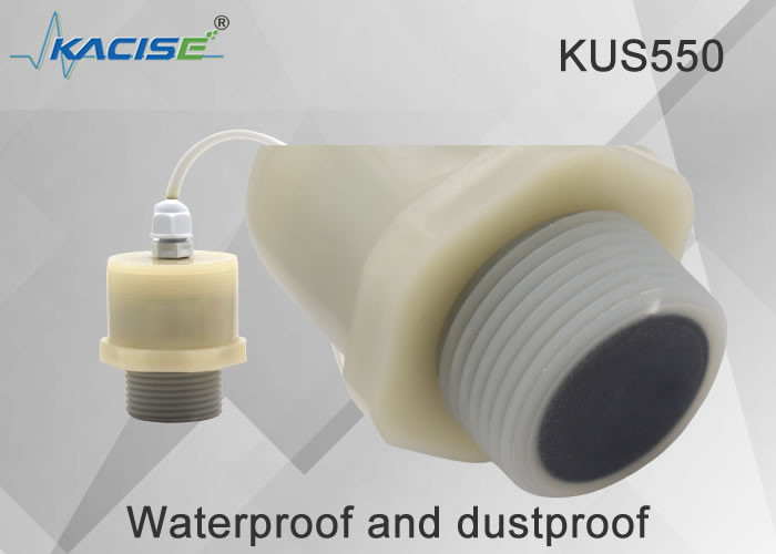 KUS550 Ultrasonido a prueba de agua Medidor de nivel de agua con un rango de medición de 0,25 m a 3 m