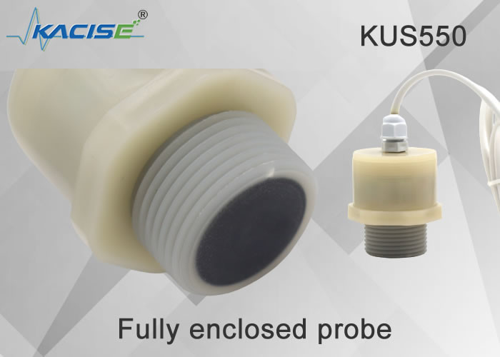 KUS550 Ultrasonido a prueba de agua Medidor de nivel de agua con un rango de medición de 0,25 m a 3 m