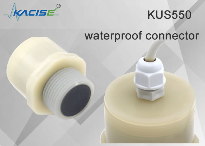 KUS550 Ultrasonido a prueba de agua Medidor de nivel de agua con un rango de medición de 0,25 m a 3 m