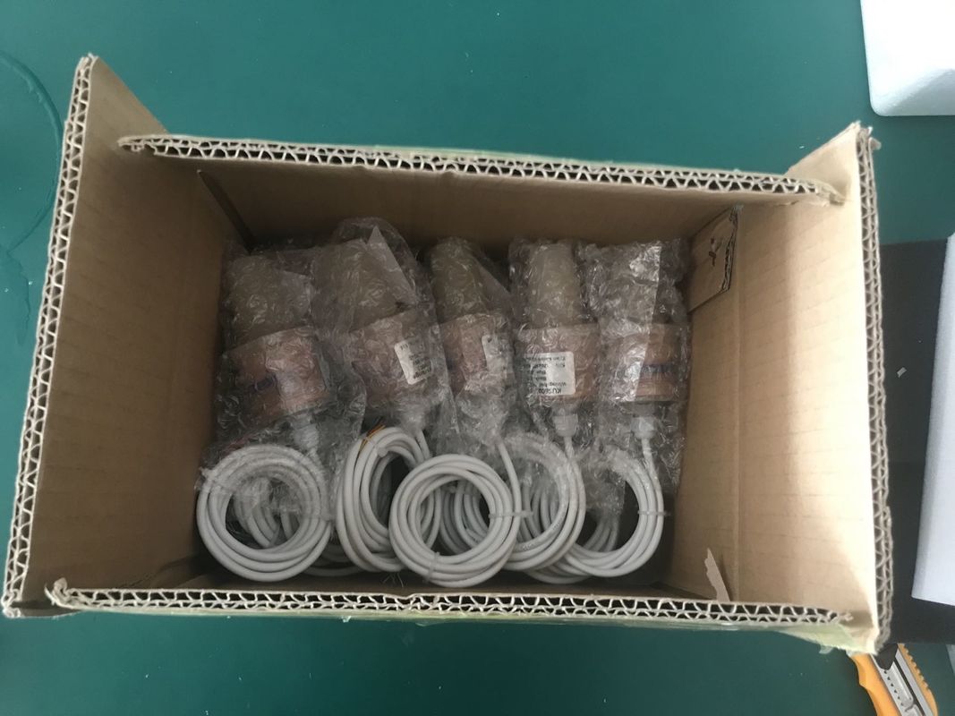 Sensor de nivel ultrasónico de alta precisión de 12 V con salida RS485 e impermeabilidad IP68 para medición de nivel de tanque de agua
