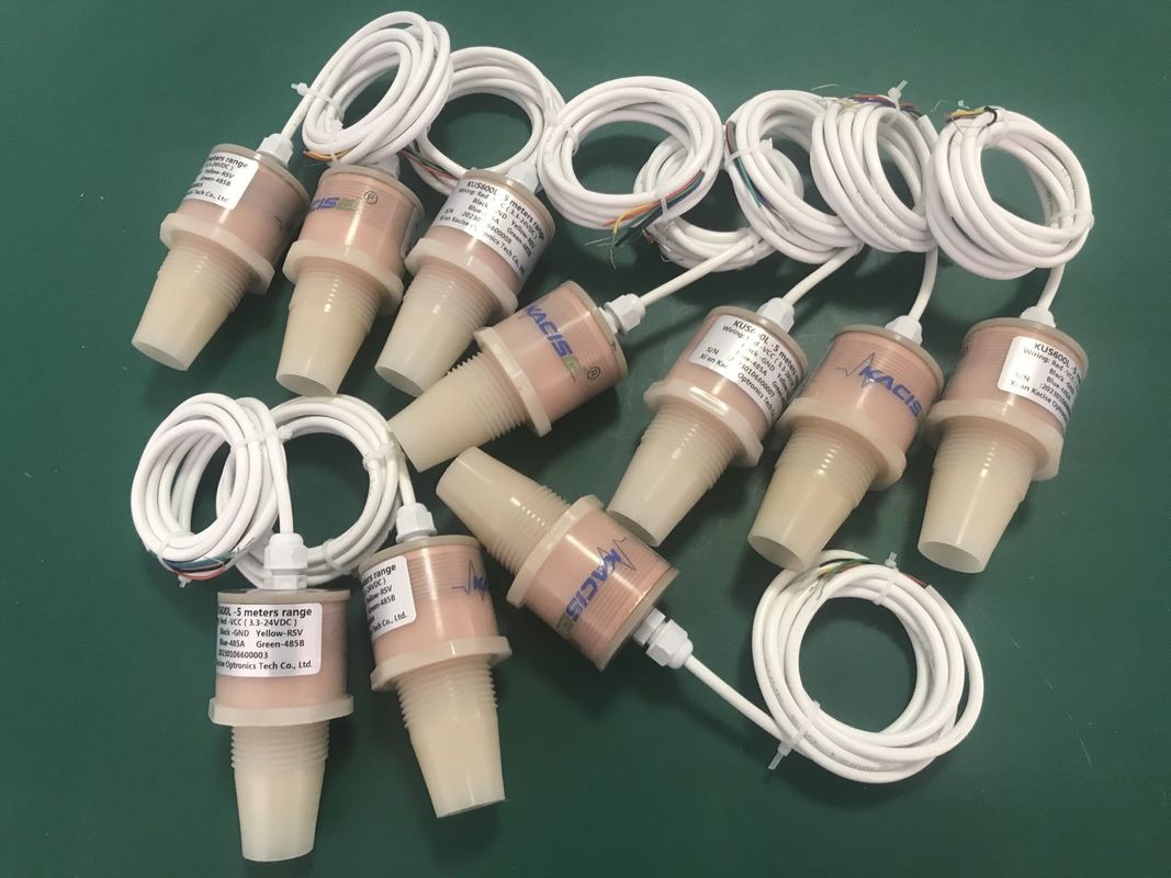 Sensor de nivel ultrasónico de alta precisión de 12 V con salida RS485 e impermeabilidad IP68 para medición de nivel de tanque de agua