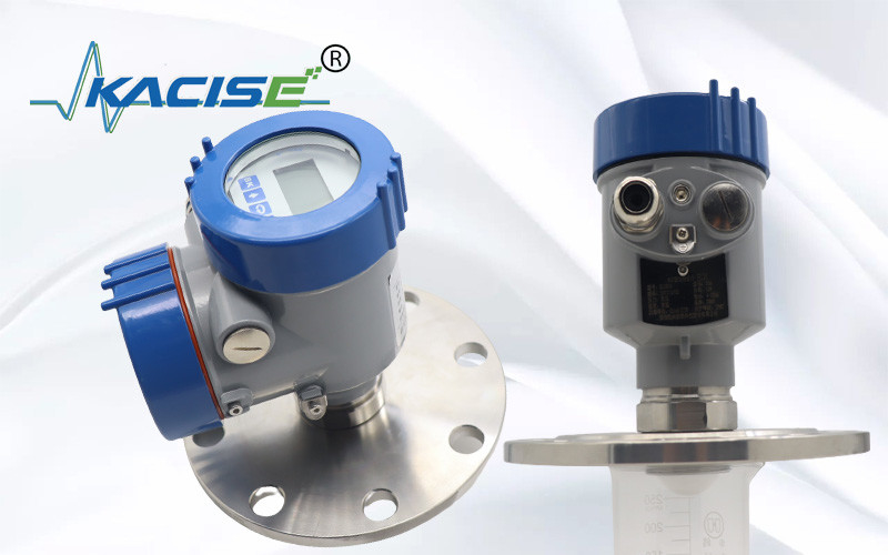 Transmisor de nivel de radar sin contacto OEM 4 - 20mA Radar Controlador de nivel del tanque de agua con protección IP67