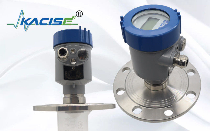 Sensor de nivel de radar FMCW sin contacto de 80 GHz con precisión de 1 mm y protección IP67 para tanques de almacenamiento de lodo