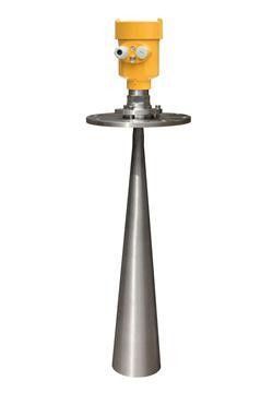 Sensor de nivel de radar de 26 GHz con rango de medición de 10-80 m y protección IP67 para silos y sólidos