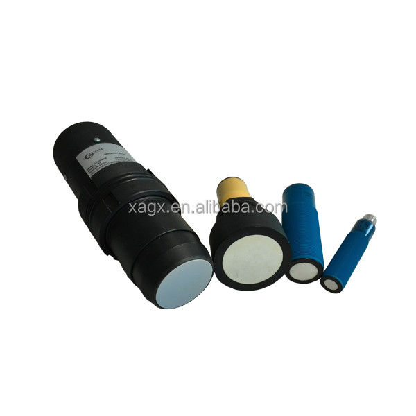 Sensor de nivel ultrasónico RS485 y RS232 con relé de 4 ~ 20mA y rango de 5-70m para la medición del nivel del fluido
