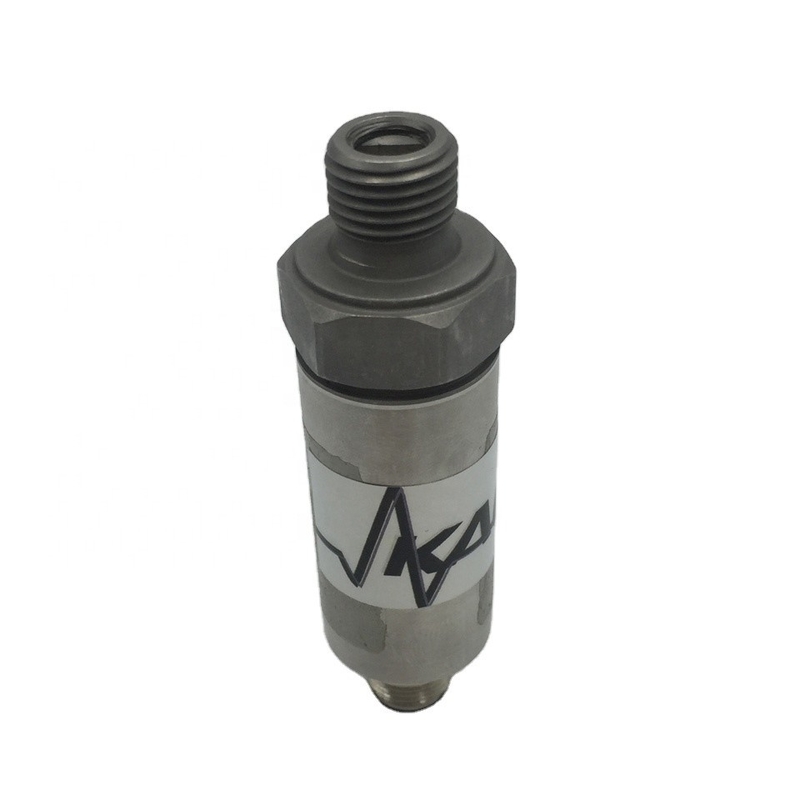 El sensor de nivel de combustible del GPS tracker GP2014 con temperatura de compensación -10°C~70°C