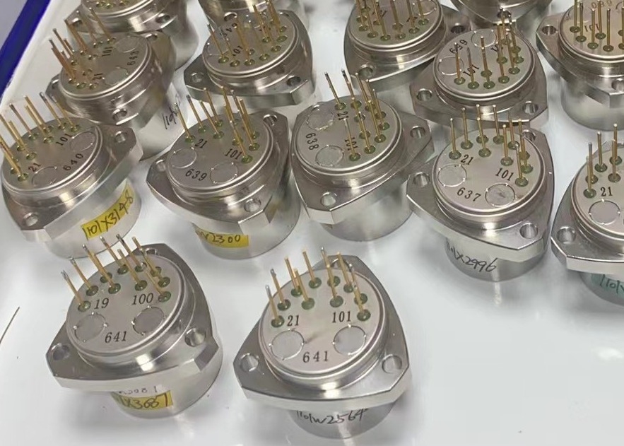 Sensor de acelerómetro de linealidad precisa≤40 μg/g2 para la medición de golpes y vibraciones