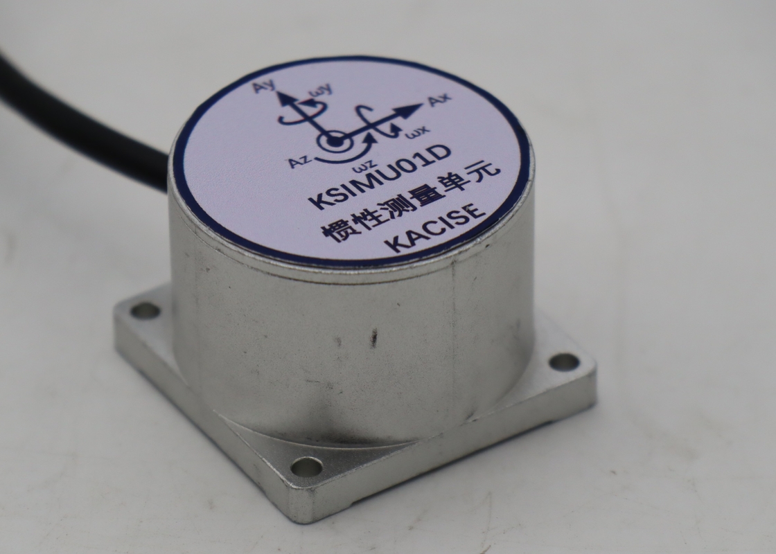 MEMS Giroscopios de tres ejes para UAV con peso inferior a 100 g con interfaz eléctrica RS422
