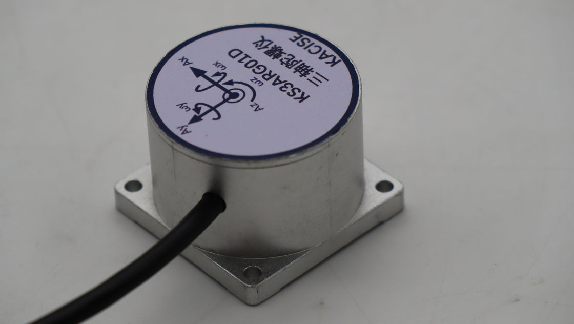 Sensor de giroscopio electrónico con ≤0,15 (゚/s) Repetibilidad de sesgo ≤12 (゚/h) Estabilidad de sesgo y ±300 (゚/s) Rango para navegación inercial