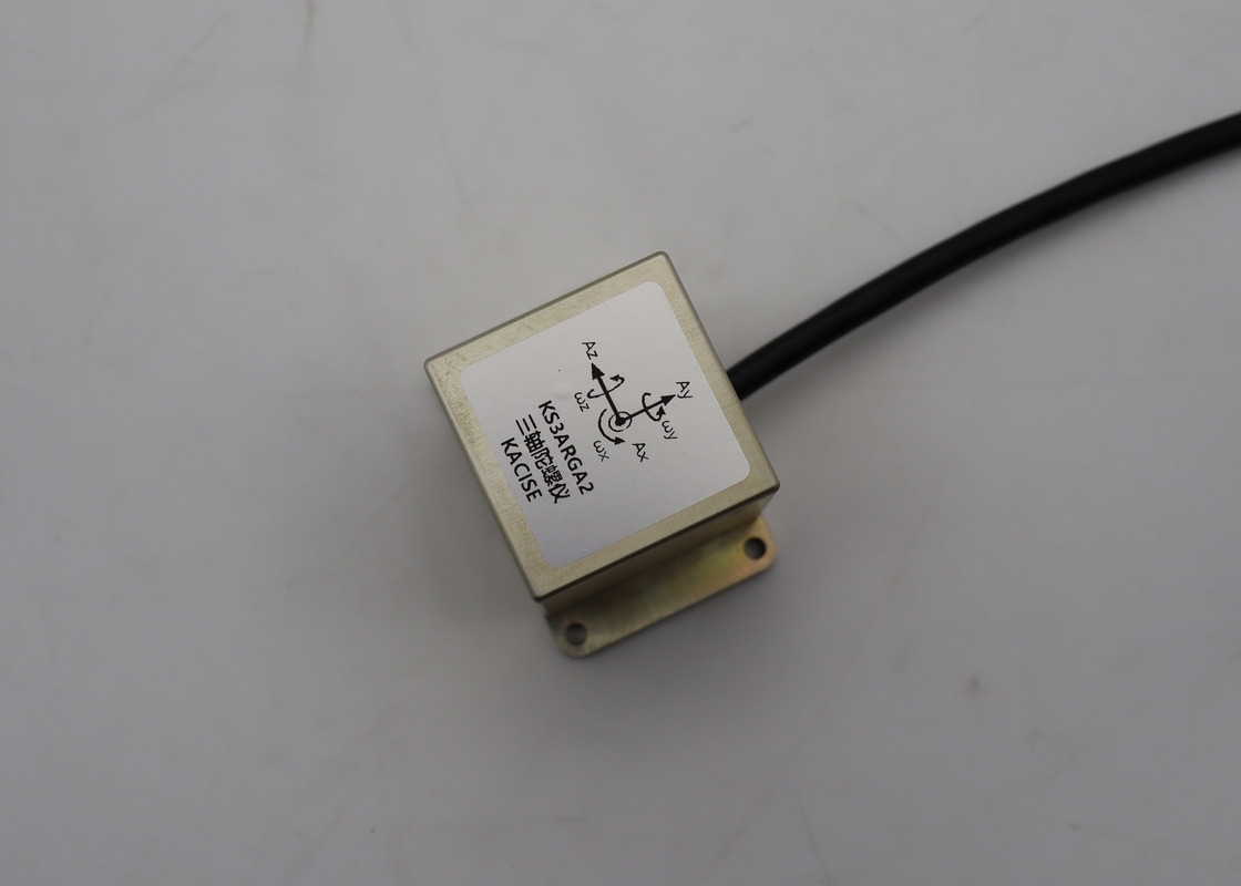 Mems Sensores giroscópicos para sistemas de estabilización de robots o cámaras con tamaño 43x30,5x30,5 mm y peso ≤ 50 g
