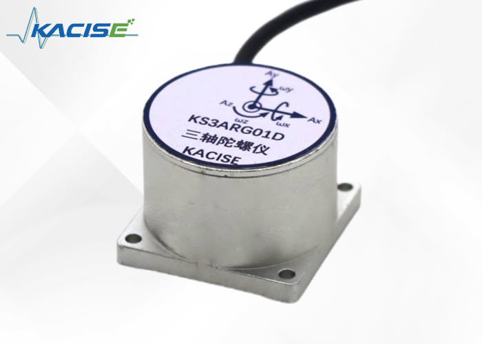 Sensor giroscópico MEMS de aceleración tolerada de 10000 g con rango de ± 300°/s y tiempo de respuesta de 0,1 ms para sistemas de navegación