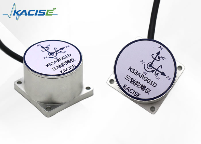 Sistemas microelectromecánicos Giroscopio con ≤ 0,15°/s y resolución ≤ 0,05°/s