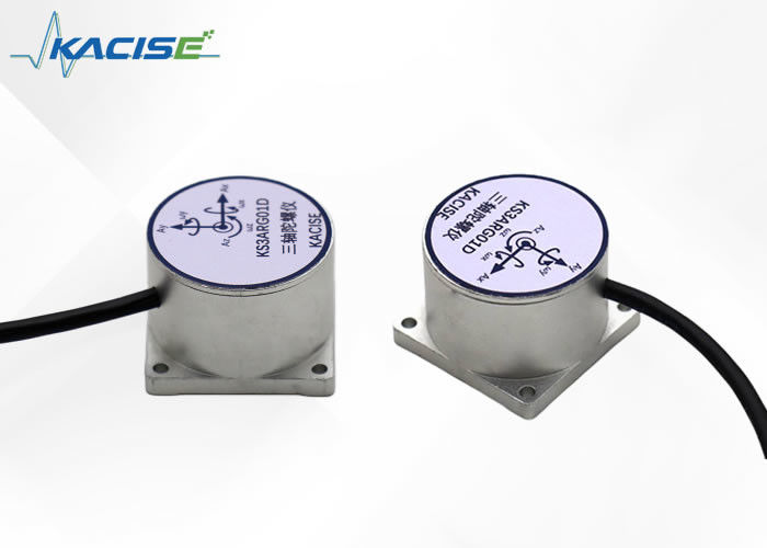 Sensor giroscópico MEMS de aceleración tolerada de 10000 g con rango de ± 300°/s y tiempo de respuesta de 0,1 ms para sistemas de navegación