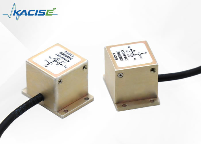Sensor giroscópico de velocidad angular triaxial MEMS con temperatura de funcionamiento de -45 ̊+80 °C, sensibilidad de valor G < 0,02 ̊/s/g y aceleración tolerada de 20000 g