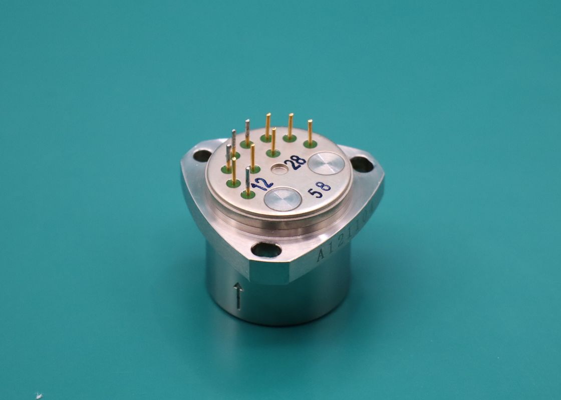 Acelerómetro flexible de cuarzo con factor de escala de 1,2 a 1,6 mA/g, resistencia a los golpes de 100 g y sensibilidad < 1 μg para aplicaciones de precisión