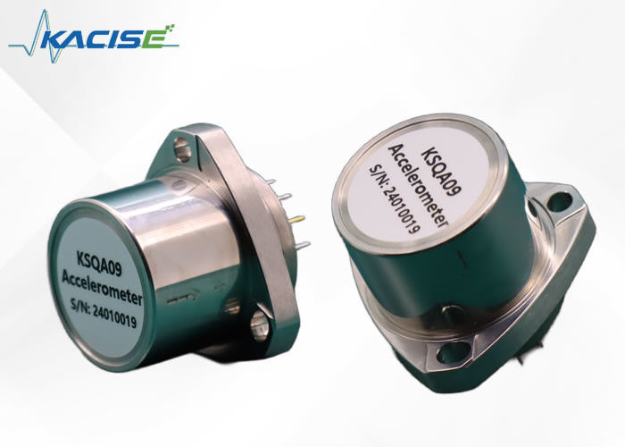 Acelerómetro de precisión con una resolución ≤ 5 μg para el monitoreo de vibraciones en -45 °C ~ + 80 °C y un peso ≤ 80 g