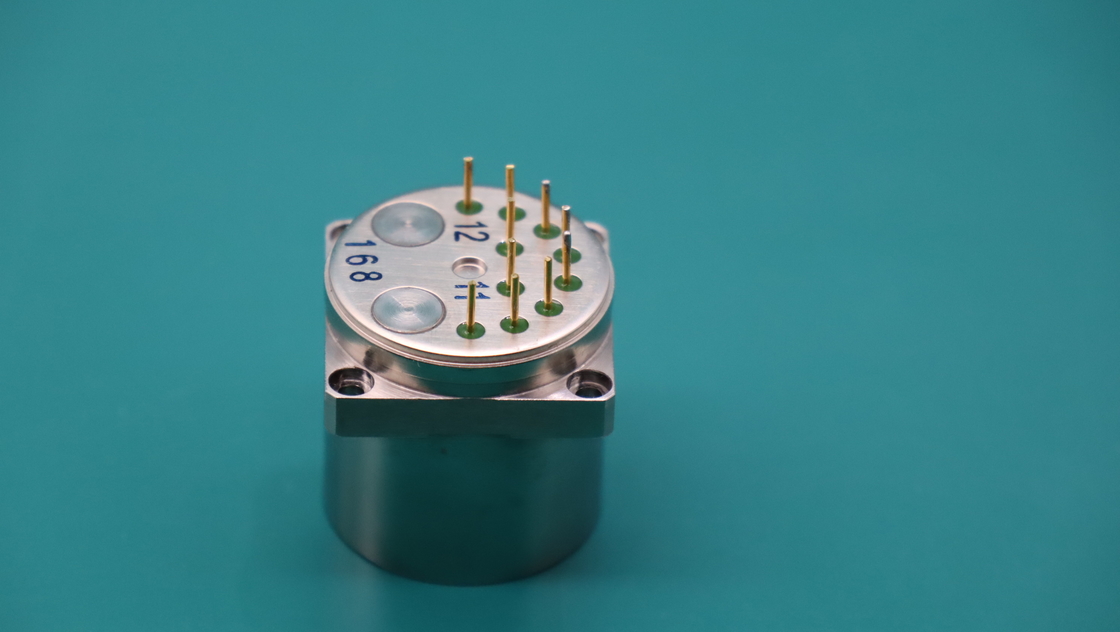 Factor de escala 1,2 ~ 1,6 mA/g Sensor de acelerómetro para sensibilidad a la temperatura ≤ 30 ppm/°C~≤ 80 ppm/°C