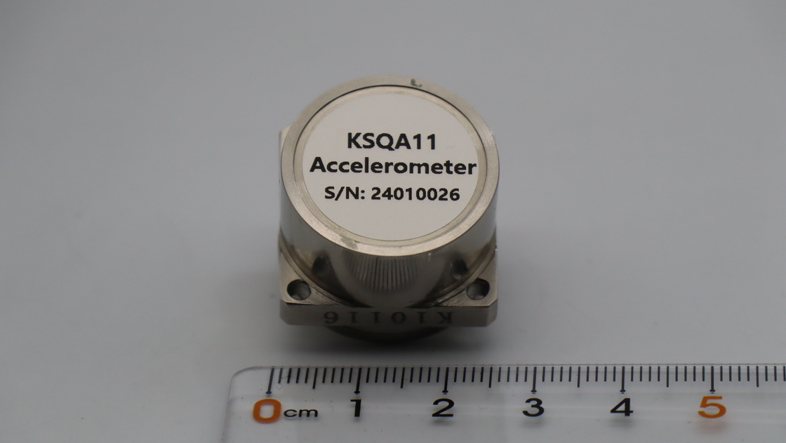 Sensor de acelerómetro lineal de precisión sensible a 80 ppm con resistencia a los golpes hasta 500 g