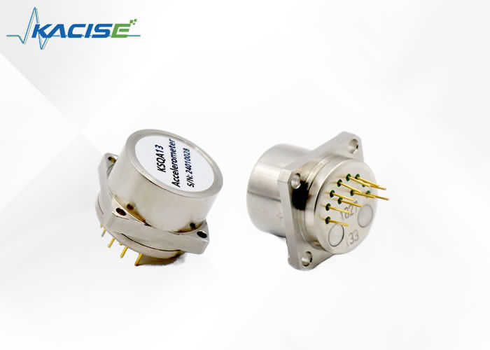 Sensor de acelerómetro de precisión con factor de escala de 2,3 ~ 3,5 mA/g, resistencia a golpes de 500 g y pico sinusoidal de vibración de ±15 g
