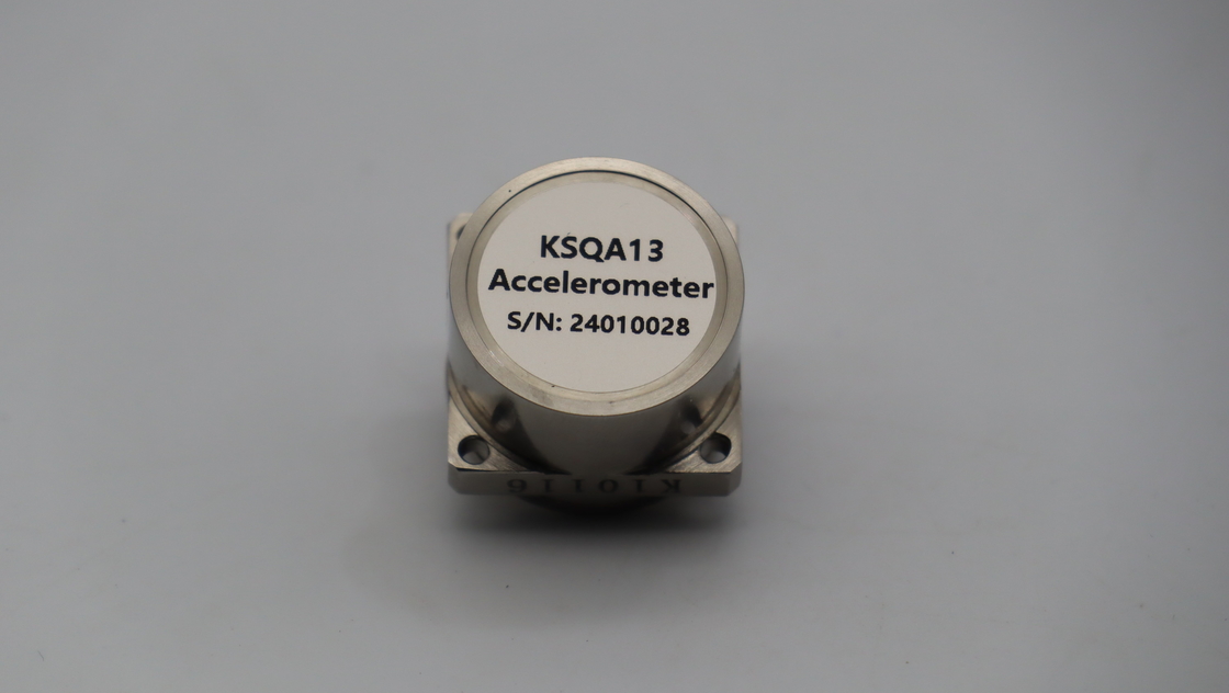 15 g Vibración 2,3-3,5 mA/g Acelerómetro analógico de choque para mediciones de precisión