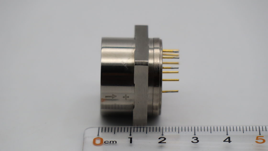 Sensor de acelerómetro flexible de cuarzo con un amplio rango de temperaturas con un sesgo ≤ 10 mg para datos de monitoreo de vibraciones precisos