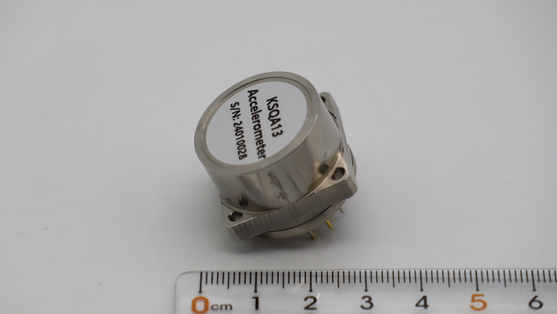Resistencia a la temperatura de 100 °C 500 g Sensor de acelerómetro lineal de choque Medida de vibración sinusoidal máxima