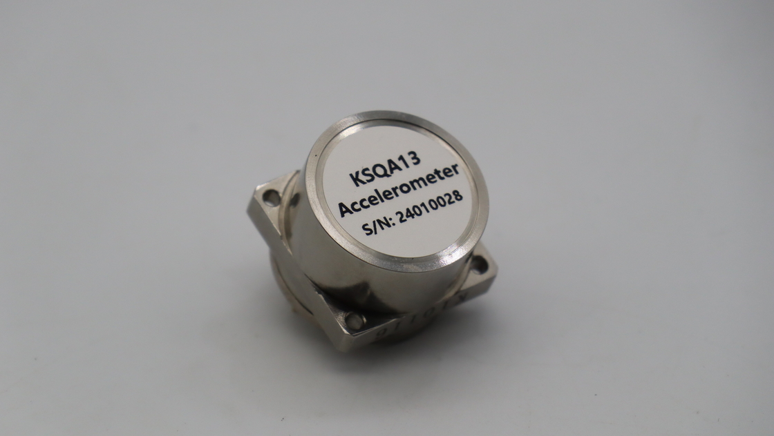 Sensibilidad 500g Sensor de acelerómetro de choque 2.3 ~ 3.5mA/g Factor de escala Opera a -45°C~+100°C