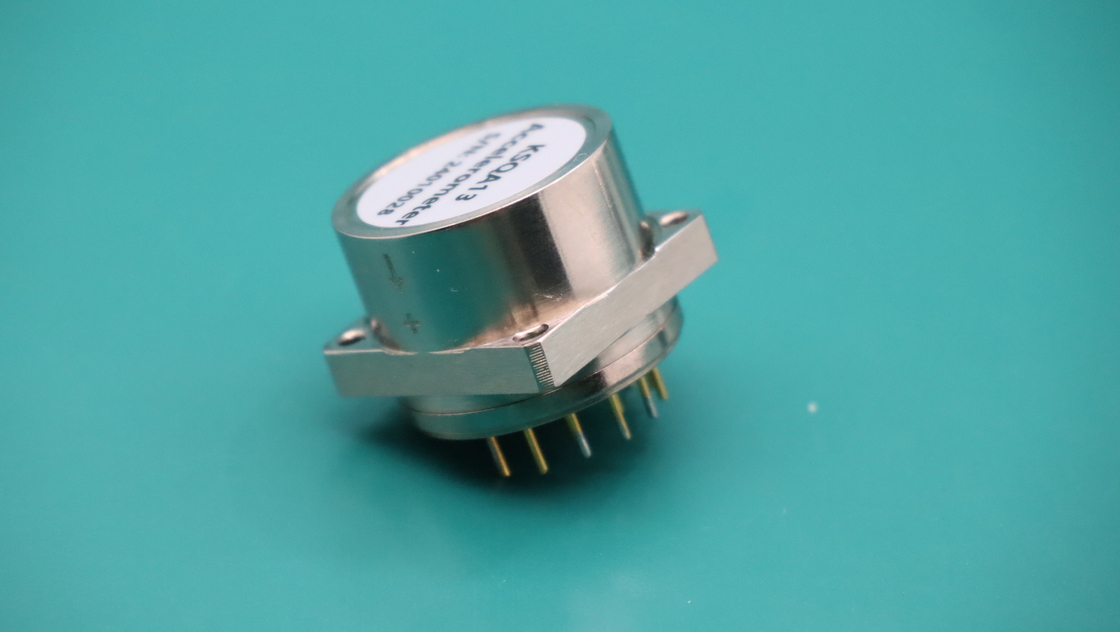 Sensibilidad 500g Sensor de acelerómetro de choque 2.3 ~ 3.5mA/g Factor de escala Opera a -45°C~+100°C