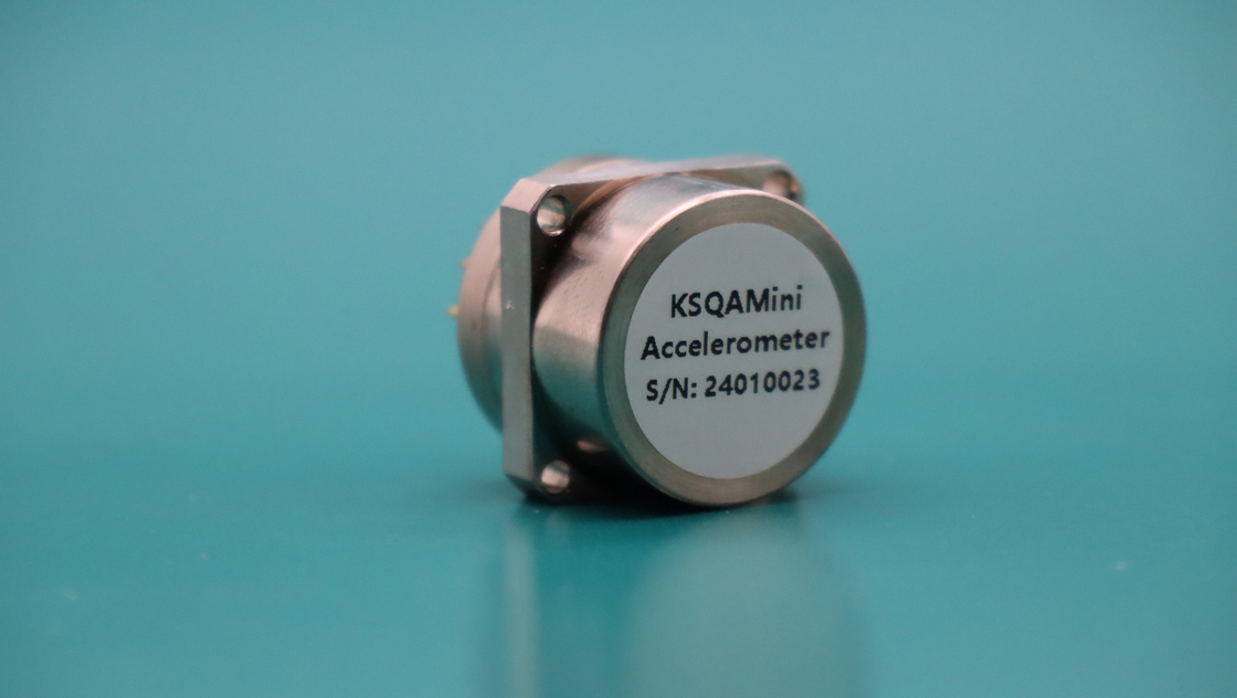 1000 g Acelerómetro resistente a los golpes 2.3 ~ 3.5mA/g Factor de escala -55°C+130°C Temperatura de almacenamiento.