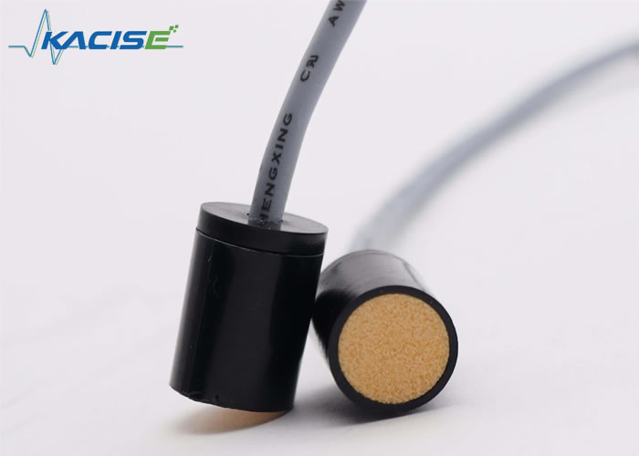0.10 Sensor de nivel ultrasónico IP68 para aplicaciones de alta presión