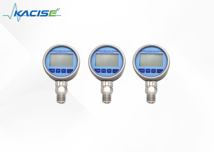 Medidor de presión digital de precisión con clasificación IP65, protección contra sobrepresión y luz de fondo LCD grande