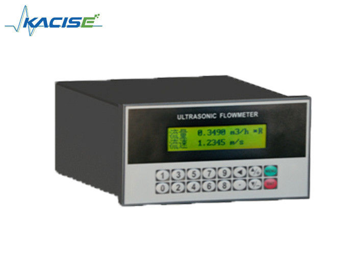 Caudalímetro ultrasónico con abrazadera serie KUF2000 con protección IP67, rango DN32-DN6000 y precisión del 1%