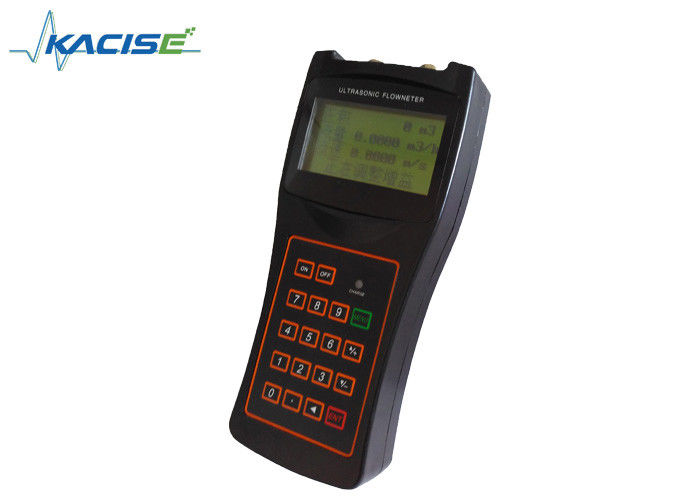 Caudalímetro ultrasónico con abrazadera serie KUF2000 con protección IP67, rango DN32-DN6000 y precisión del 1%