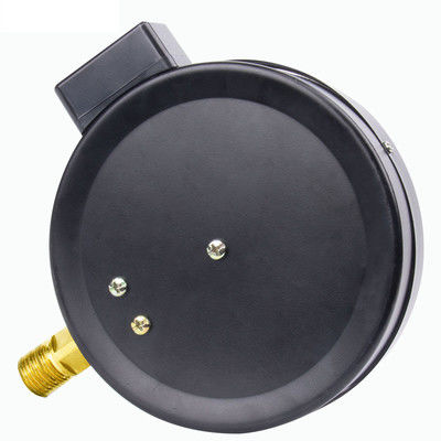 Manómetro de contacto eléctrico a prueba de golpes de acero inoxidable KMC-YXC150 con diámetro de esfera de 145 mm y rango de medición de 0-60 MPa