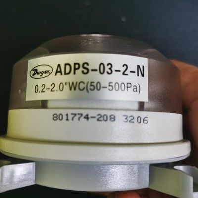Dwyer ADPS-03-2-N Interruptor de presión diferencial ajustable con interruptor SPDT tipo NEMA 13 y calibración de doble escala