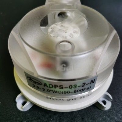 Dwyer ADPS-03-2-N Interruptor de presión diferencial ajustable con interruptor SPDT tipo NEMA 13 y calibración de doble escala