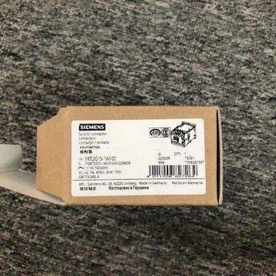 Contactor de potencia de 3 polos Siemens 3RT2015-1AF01 con corriente nominal de 7 A y voltaje de bobina de 110 V CA