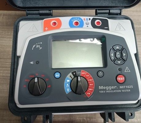 Teste de aislamiento Megger MIT1025-UK con salida, resistencia de 20 Teraohms, tensión de prueba de rango múltiple de 10 kV