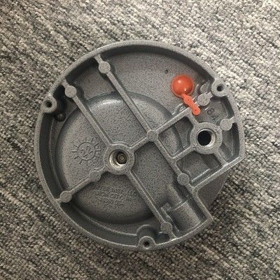 Medidor de presión diferencial magnehélico de la serie 2000 con funcionamiento mecánico IP67 y precisión FS de ±1%.