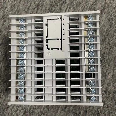 UT35A Controlador de temperatura digital con LCD a color de 14 segmentos, control de secuencia de escaleras y comunicación Ethernet