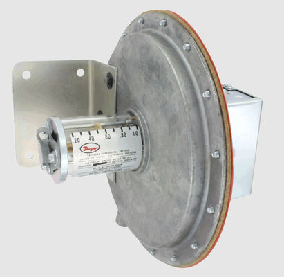 Interruptor de presión de precisión de la serie 1638 de Dwyer con indicador de punto de ajuste visible, diafragma grande para una precisión de bajo rango y alta capacidad de carga de corriente