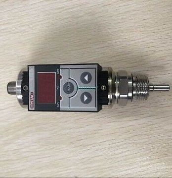 HYDAC ETS 326-3-100-000 Interruptor electrónico de temperatura para aplicaciones industriales con tamaño compacto y certificación CE