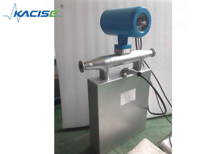 Grado de alimentos Coriolis comestible Medidor de flujo de masa de acero inoxidable para líquido / gas con clase de precisión 0.10 ~ 0.20%