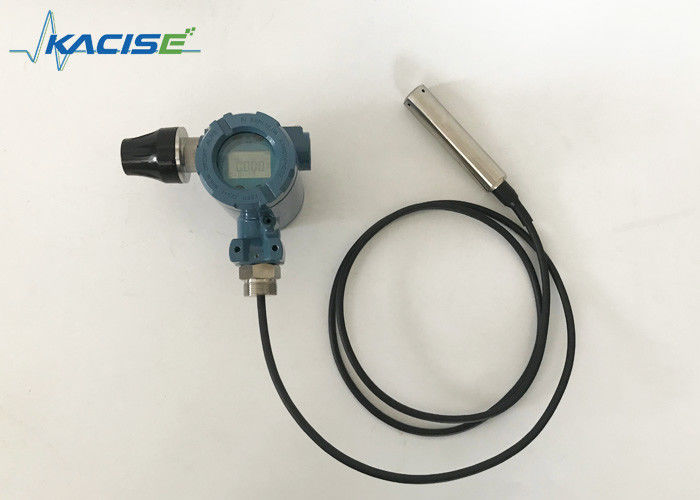 Sensor de nivel de aceite con batería incorporado y transmisor GPRS para monitor remoto con grado de defensa IP68 y precisión de medición de 0,5% F.S